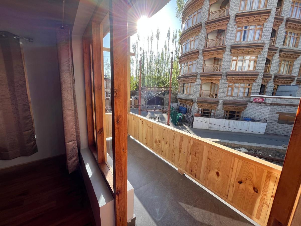 Honey Bee Hotel Leh Exterior foto
